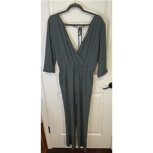 Let Them Eat Cake Womens pant Romper size medium sage green